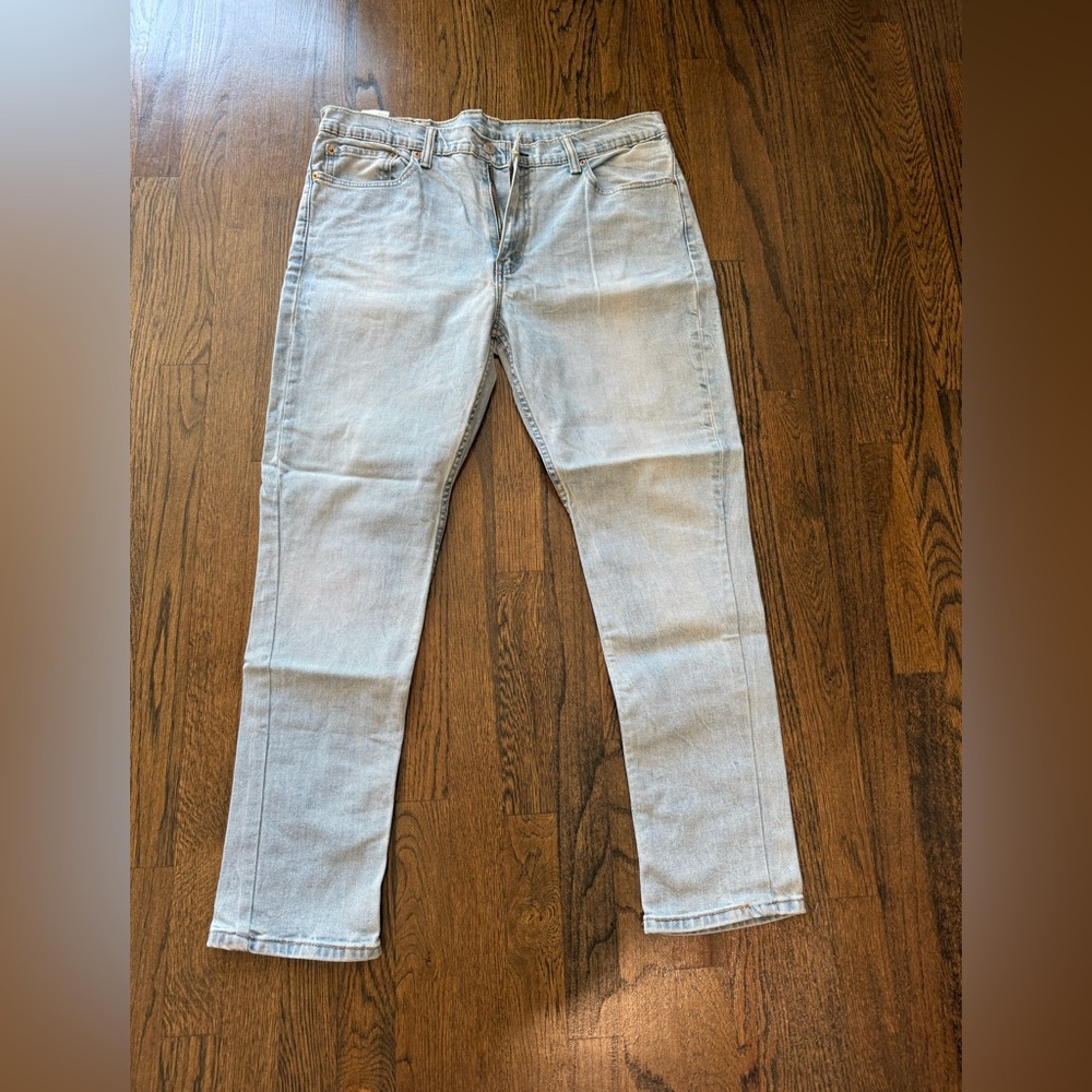 Men’s Levi 511 READ DESCRIPTION